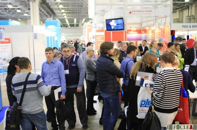 посетители в первый день выставки CleanExpo Moscow 2017