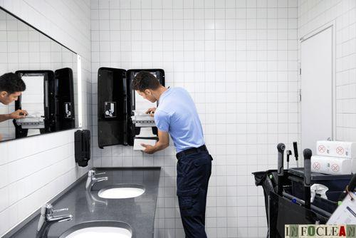 Пресс-релиз: Революционная инновация позволяет справляться с большим наплывом посетителей в туалетах