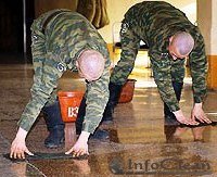Клининг в армии: профессиональных уборщиков заменят бытовыми пылесосами
