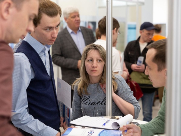посетители клининговой выставки cleanexpo novosibirsk 2022